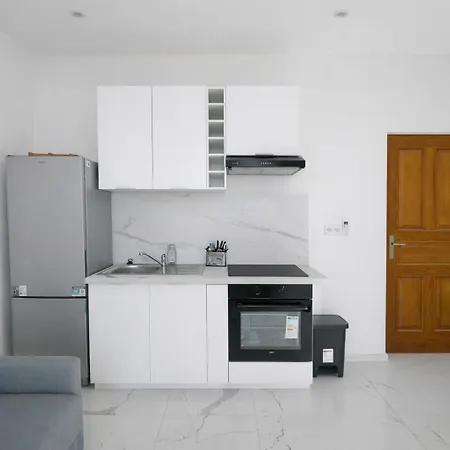 Bright Flat In - Near Monaco شقة كاب داي