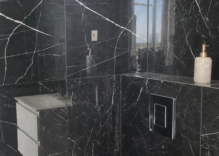 Bright Flat In - Near Monaco شقة كاب داي