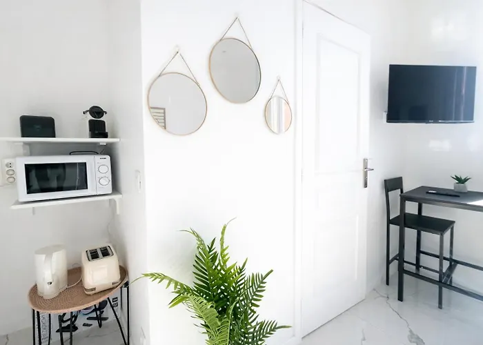 Bright Flat In - Near Monaco 公寓 *